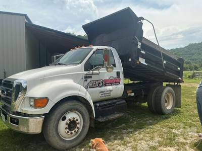 Ford F-650 Dump Truck