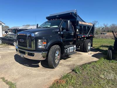 Ford F-750 Dump Truck