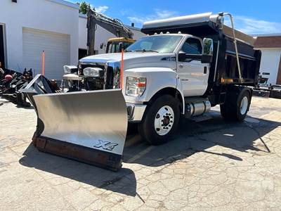 Ford F-750 Dump Truck