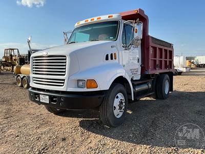 Ford L8513 Dump Truck