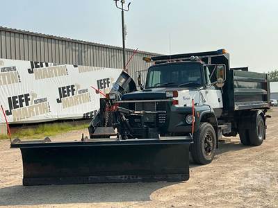 Ford LS8000 Dump Truck