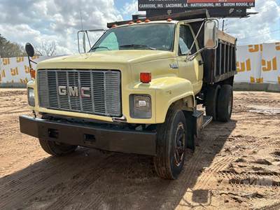 GMC TopKick C6500 Dump Truck