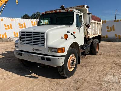 International 4700 Dump Truck