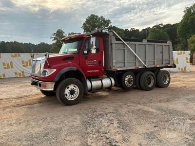 International 7600 Dump Truck