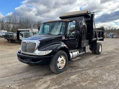 International MA025 Dump Truck