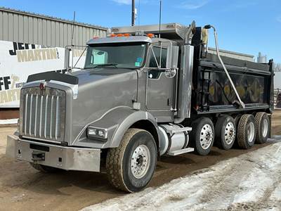 Kenworth T800 Dump Truck
