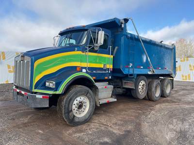 Kenworth T800 Dump Truck