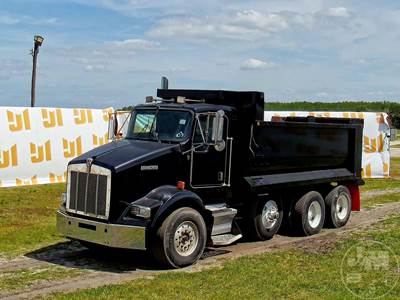 Kenworth T800 Dump Truck