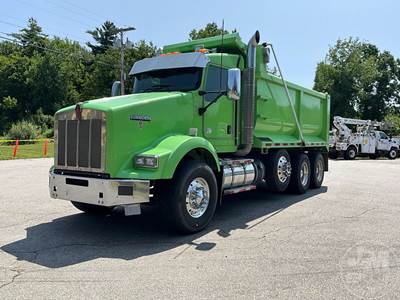 Kenworth T800 Dump Truck