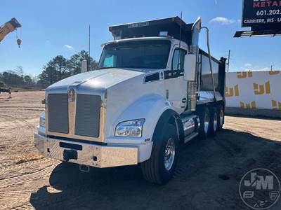 Kenworth T880 Dump Truck