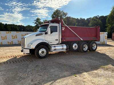 Kenworth T880 Dump Truck