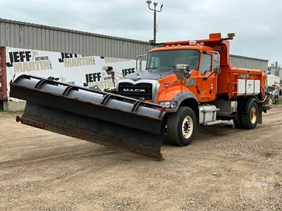 Mack GU (GRANITE) GU432 Dump Truck