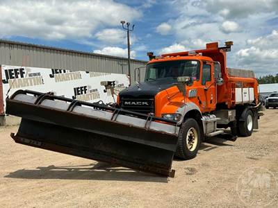 Mack GU (GRANITE) GU432 Dump Truck