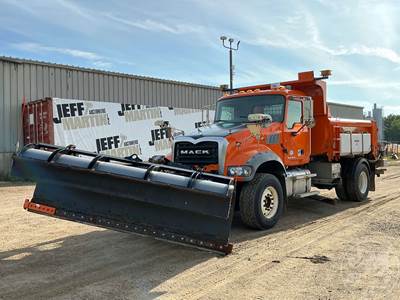 Mack GU (GRANITE) GU432 Dump Truck