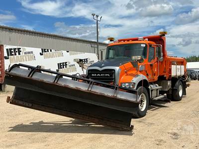 Mack GU (GRANITE) GU432 Dump Truck