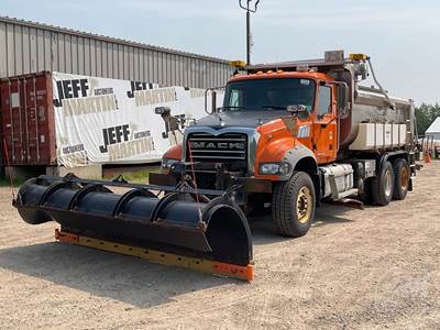 Mack GU (GRANITE) GU713 Dump Truck