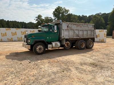 Mack RD Dump Truck