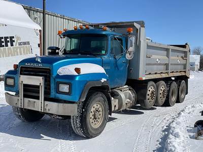 Mack RD688S Dump Truck