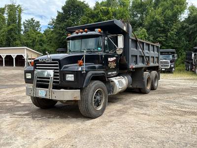 Mack RD688S Dump Truck