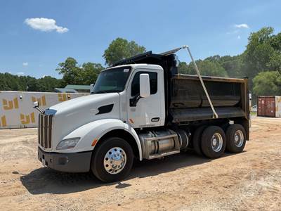 Peterbilt 579 Dump Truck