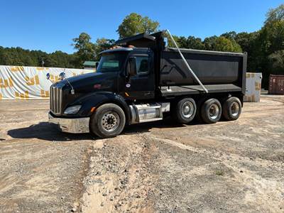 Peterbilt 579 Dump Truck