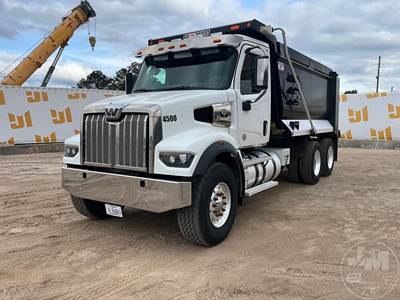 Western Star 4700 Dump Truck