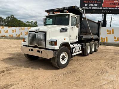 Western Star 4700 Dump Truck