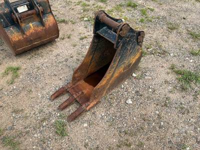 Used 12" Bucket to Fit Caterpillar 303 Excavator, 45 mm Pin