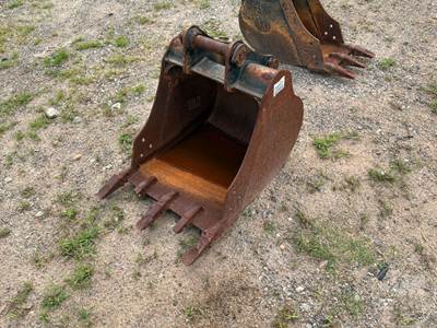 22" Bucket to Fit Caterpillar 303 Excavator, 45 mm Pin
