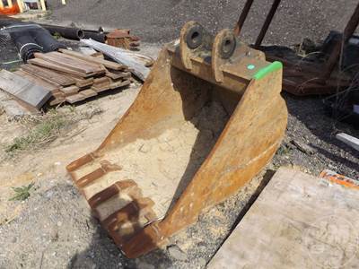 Caterpillar 36" TBK Excavator Attachment