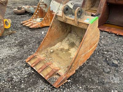 Caterpillar 36" TBK Tooth Bucket Excavator Attachment