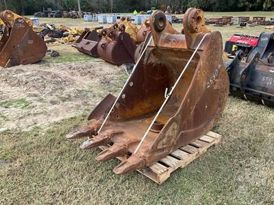 Caterpillar 4762228 Excavator Attachment