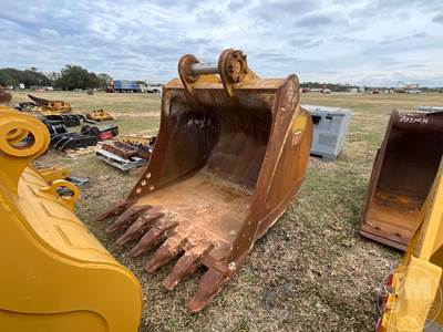 Caterpillar 5389467 Excavator Attachment