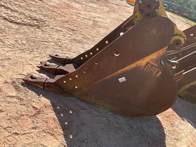 Caterpillar Excavator Attachment