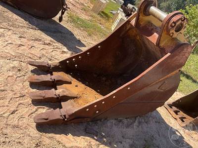 Caterpillar Excavator Attachment