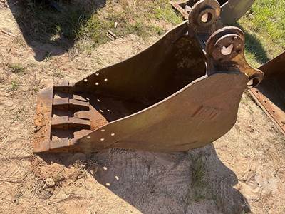 Caterpillar Excavator Attachment