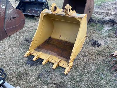 Caterpillar Excavator Attachment