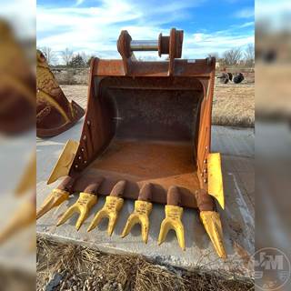 Caterpillar Excavator Attachment