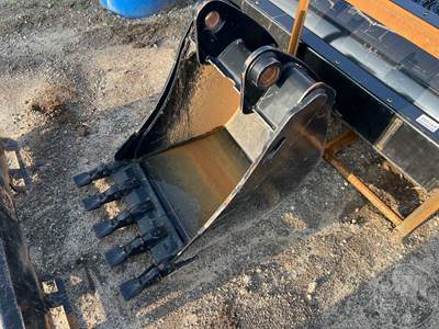 Caterpillar Excavator Attachment