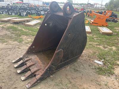 Caterpillar Excavator Attachment