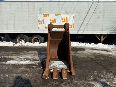 Caterpillar Excavator Attachment