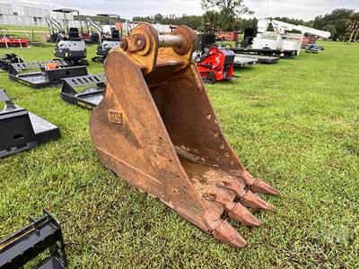Used 36" Bucket to Fit Caterpillar 320CL Excavator, B-Linkage