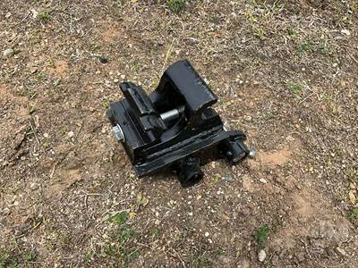 Unused Future Quick Hitch for Mini Excavator, 25 mm Pin