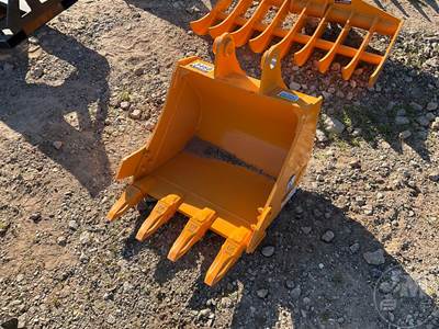 GIYI 24" Excavator Bucket to Fit Cat 305, 45 mm Pin