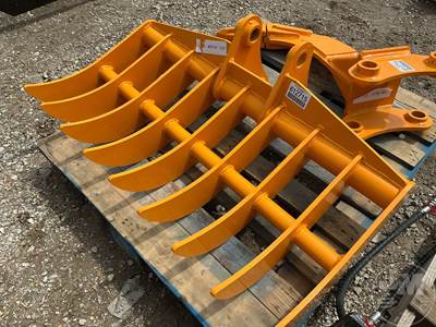 GIYI 44" Root Rake Excavator Attachment to Fit CAT 305, 45 mm Pin