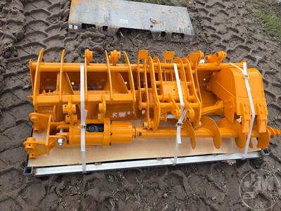 GIYI Excavator Attachment Set with Auger, Rake, Grapple & 2 Buckets
