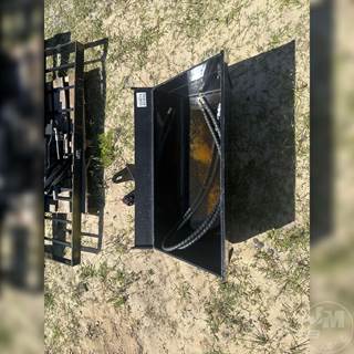 Used GIYI D5T 36" Hydraulic Tilt Bucket