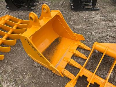 Unused GIYI GY-BK 24 in. Bucket to Fit Cat 305 Excavator