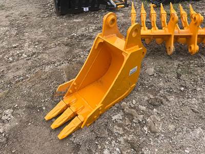 Unused GIYI GY-BK 12 in. Bucket to Fit CAT 305