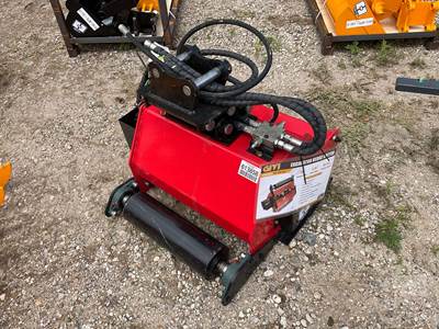 GIYI HC34 Mini Excavator Hedge Cutter Attachment, 30 mm Pin